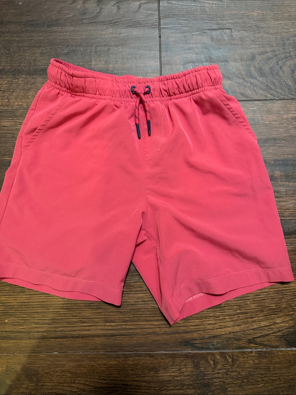 Boys vineyard Vines Elastic Waist Coral Shorts size small